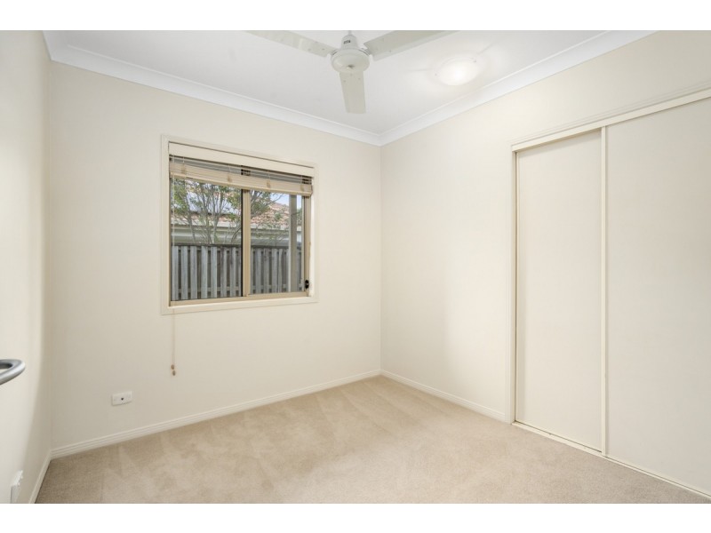 2/17 Hellman Street, Molendinar QLD 4214