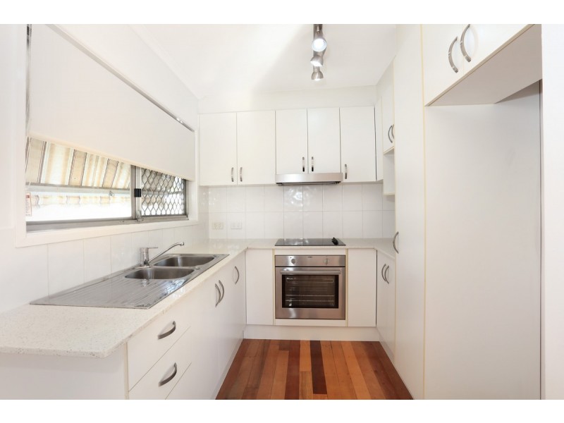 11 Nerang-Broadbeach Road, Nerang QLD 4211