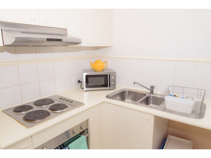 22/10-16 Genoa Street, Surfers Paradise QLD 4217