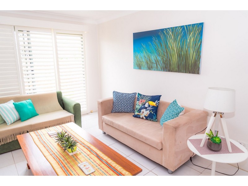 22/10-16 Genoa Street, Surfers Paradise QLD 4217