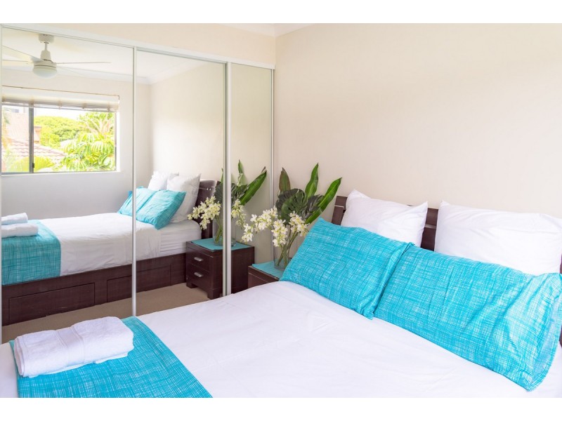 22/10-16 Genoa Street, Surfers Paradise QLD 4217