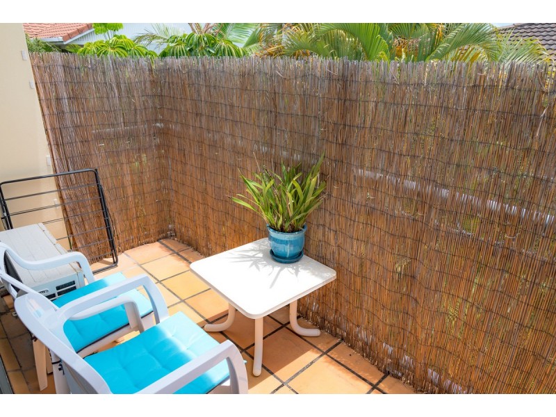 22/10-16 Genoa Street, Surfers Paradise QLD 4217