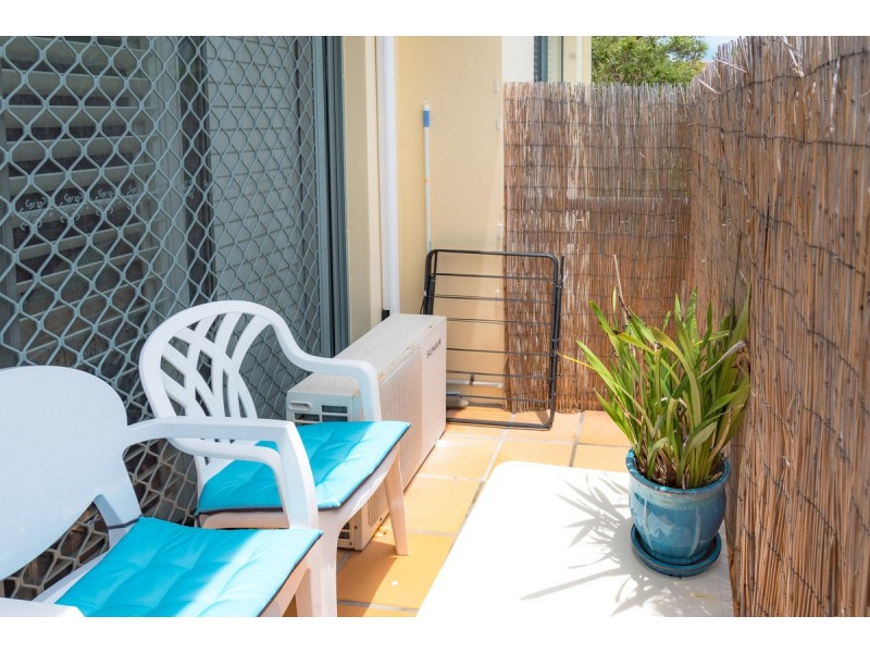 22/10-16 Genoa Street, Surfers Paradise QLD 4217