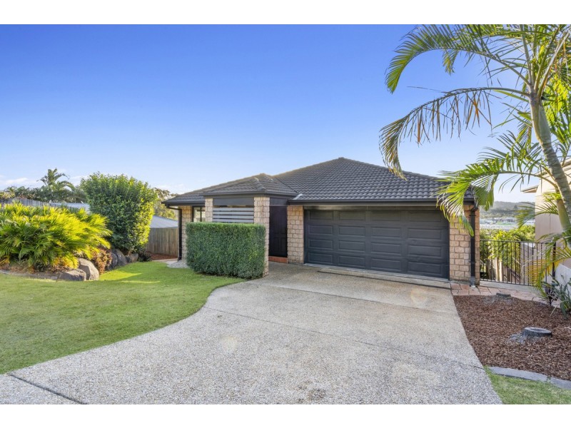 77 Paddington Drive, Carrara QLD 4211