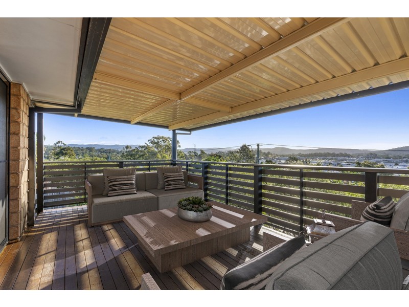77 Paddington Drive, Carrara QLD 4211