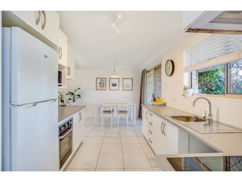 15/2 Weedons Road, Nerang QLD 4211