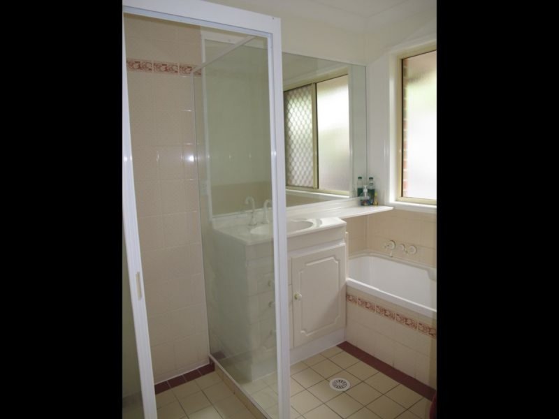 11 Lancaster Court, Nerang QLD 4211