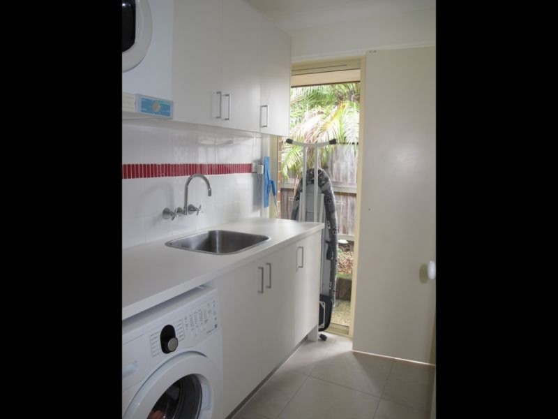 11 Lancaster Court, Nerang QLD 4211