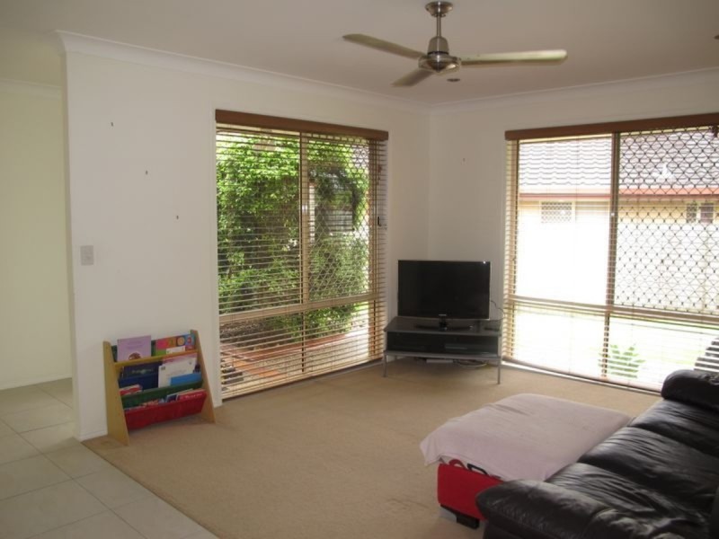 11 Lancaster Court, Nerang QLD 4211