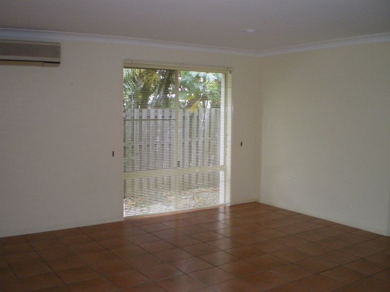 10 Midpark Court, Helensvale QLD 4212