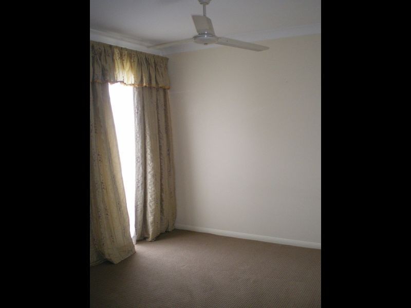 10 Midpark Court, Helensvale QLD 4212