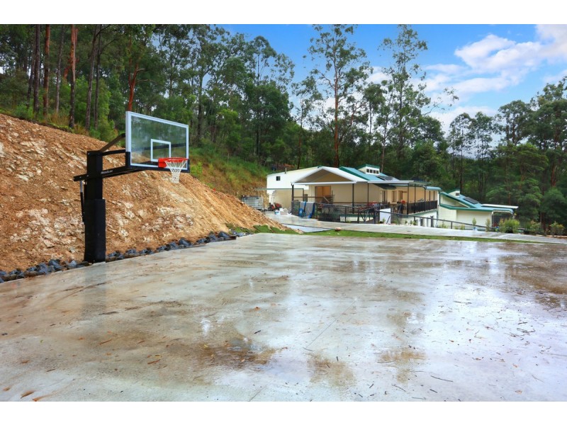 132A Narrowleaf Road, Advancetown QLD 4211