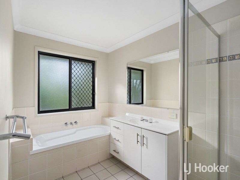 27 Antonson Crescent, Mudgeeraba QLD 4213