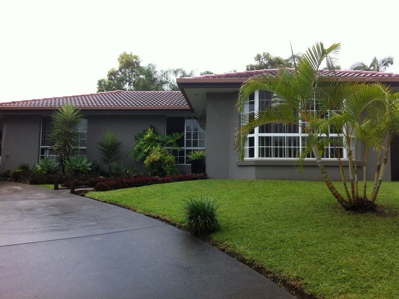 17 Cambridge Court, Carrara QLD 4211