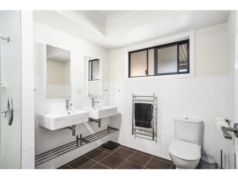 12 Chown Avenue, Currumbin Waters QLD 4223