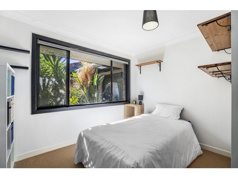 12 Chown Avenue, Currumbin Waters QLD 4223