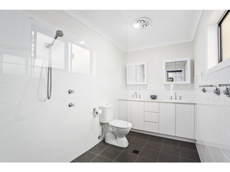 12 Chown Avenue, Currumbin Waters QLD 4223