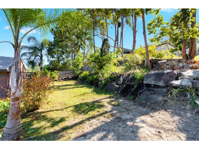 2 Beau Court, Highland Park QLD 4211