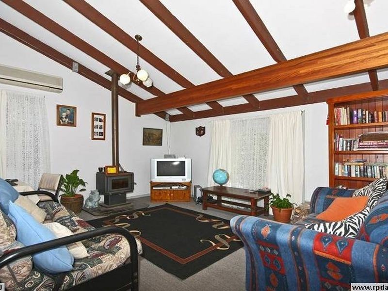 8 Ealing Court, Nerang QLD 4211