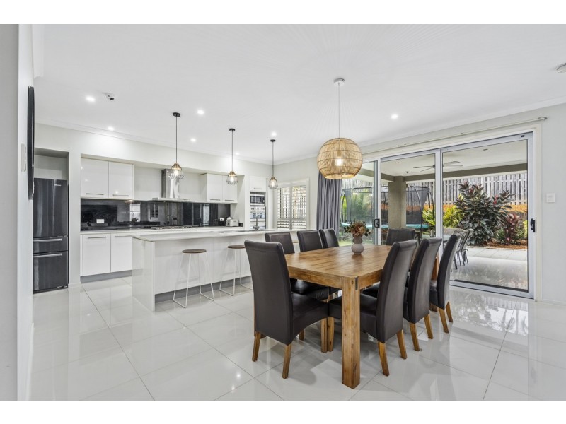 22 Willunga Street, Pacific Pines QLD 4211