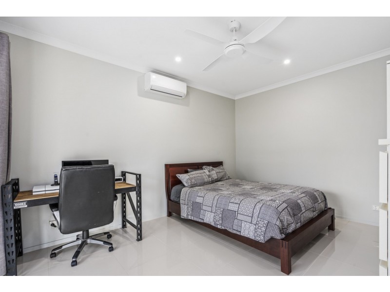 22 Willunga Street, Pacific Pines QLD 4211