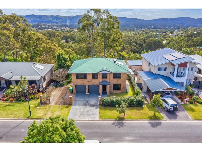 15 Tara Vista Boulevard, Highland Park QLD 4211