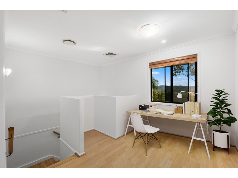15 Tara Vista Boulevard, Highland Park QLD 4211