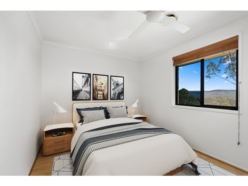 15 Tara Vista Boulevard, Highland Park QLD 4211