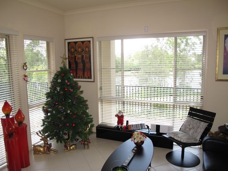 17 Riverwood Drive, Ashmore QLD 4214