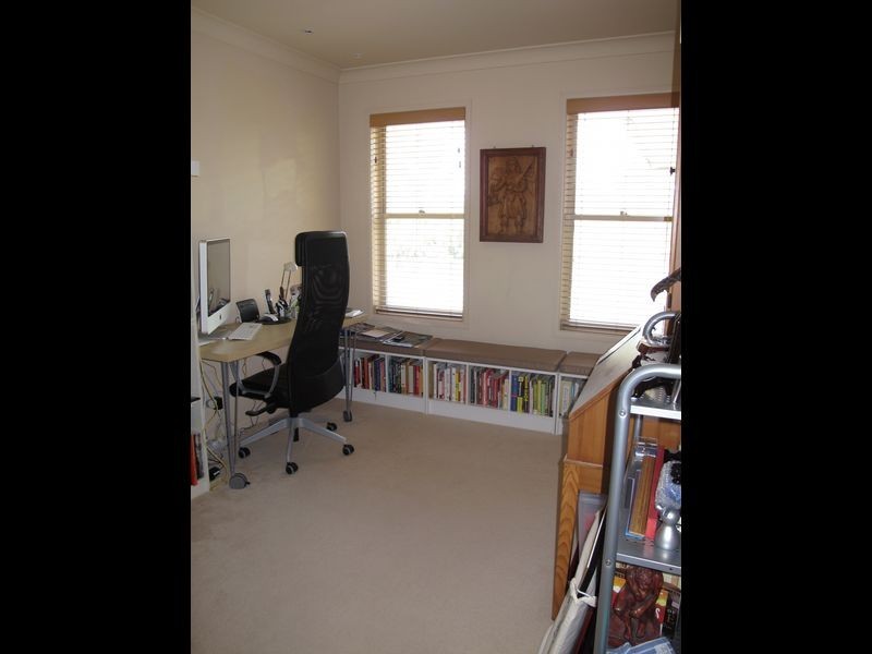 17 Riverwood Drive, Ashmore QLD 4214