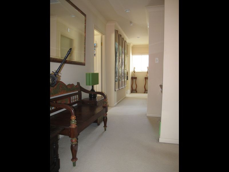 17 Riverwood Drive, Ashmore QLD 4214