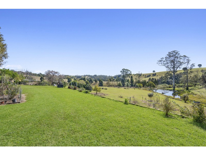 19-23 Acacia Court, Beechmont QLD 4211