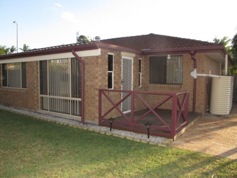 2/1 Wirth Terrace, Highland Park QLD 4211