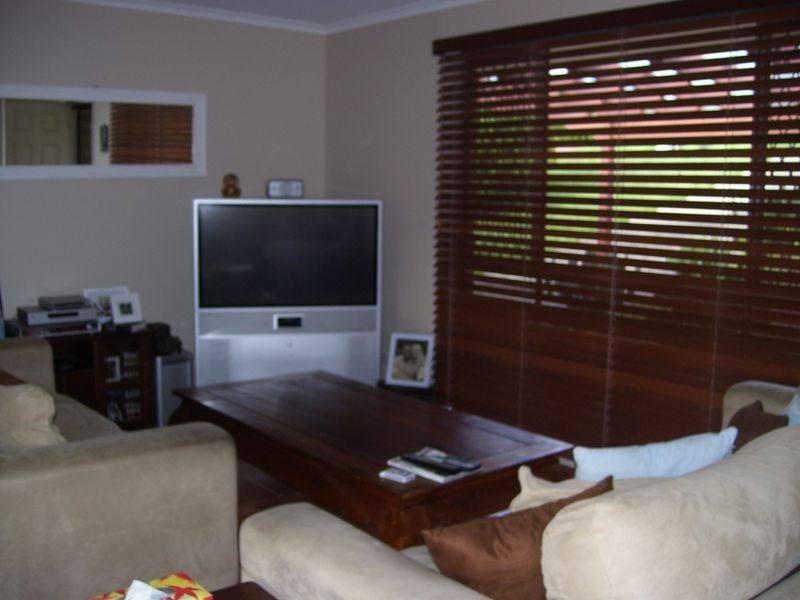 8 Marble Drive, Carrara QLD 4211