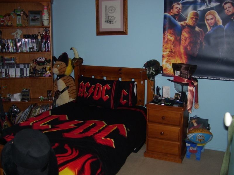 8 Marble Drive, Carrara QLD 4211