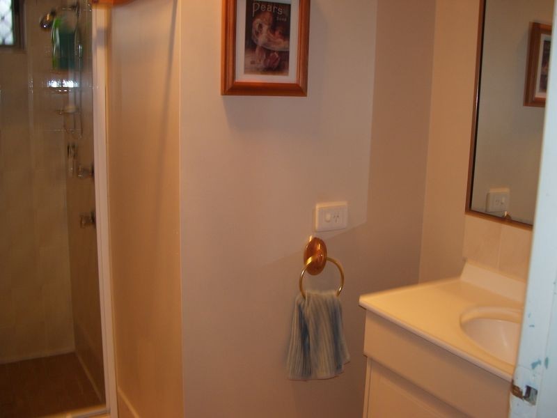 8 Marble Drive, Carrara QLD 4211