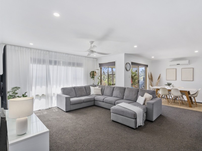 16 Bards Court, Nerang QLD 4211