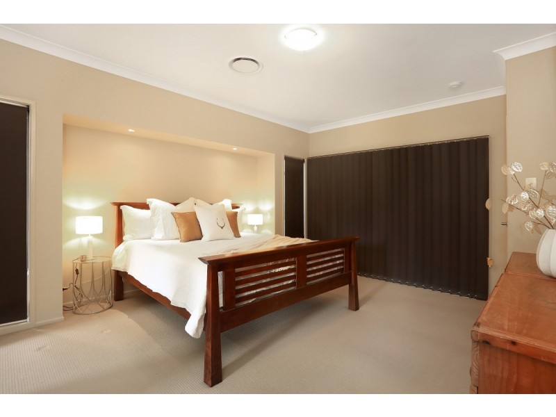 28 Mountain View Crest, Mount Nathan QLD 4211