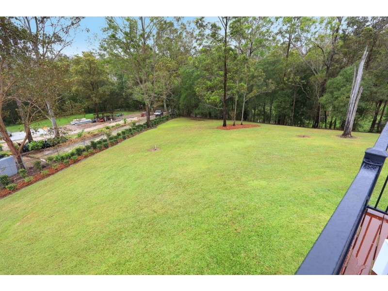 28 Mountain View Crest, Mount Nathan QLD 4211