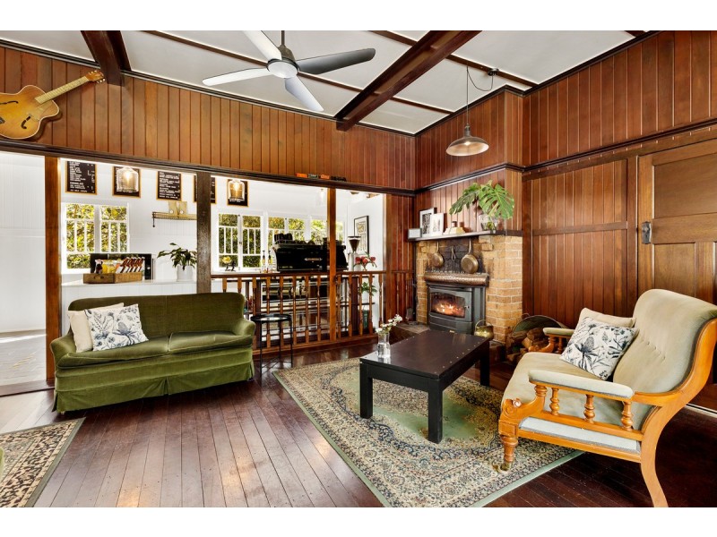 8 Canyon Parade, Springbrook QLD 4213