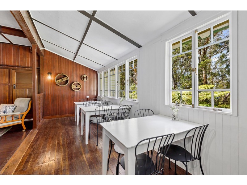 8 Canyon Parade, Springbrook QLD 4213