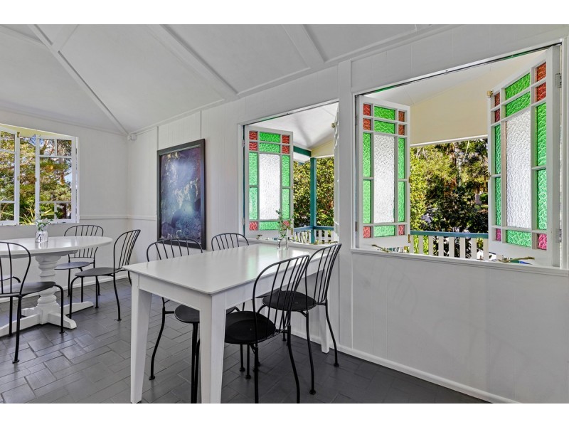 8 Canyon Parade, Springbrook QLD 4213