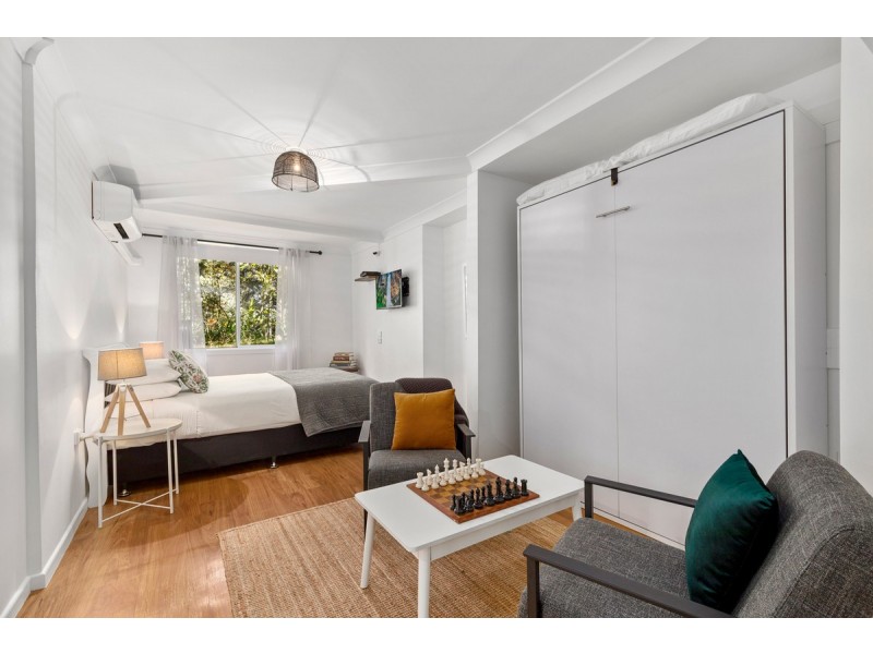 8 Canyon Parade, Springbrook QLD 4213