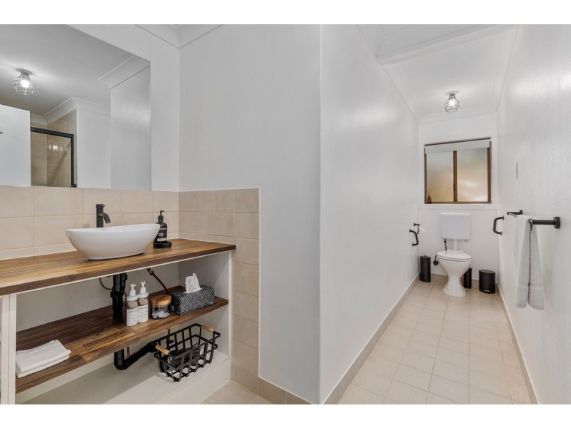 8 Canyon Parade, Springbrook QLD 4213