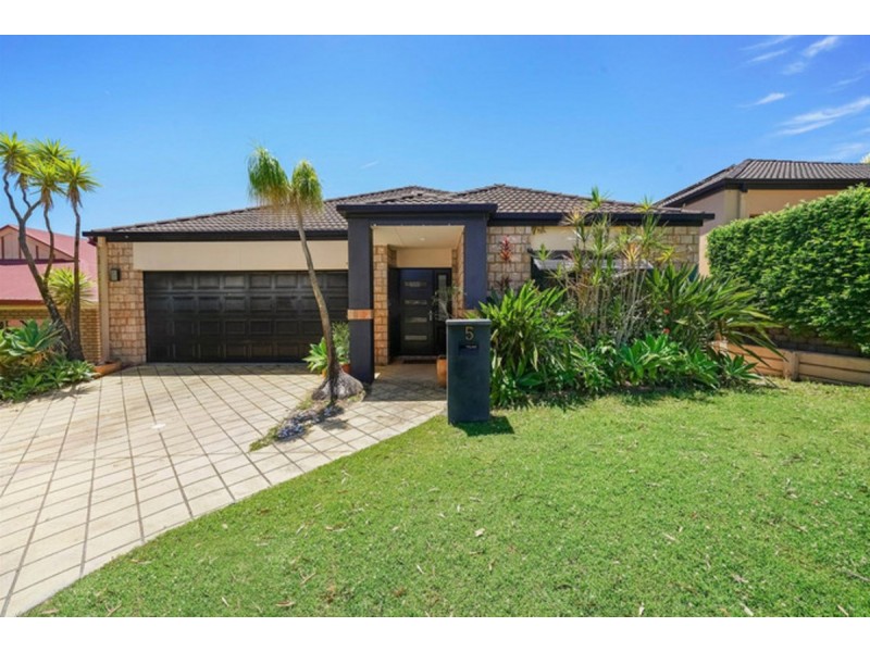 5 Ferndahl Drive, Varsity Lakes QLD 4227
