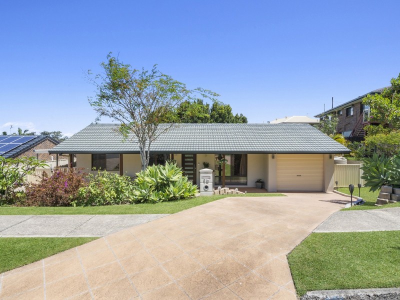 16 Warrawee Avenue, Ashmore QLD 4214