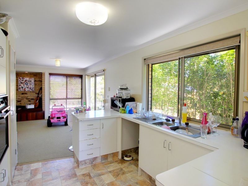 12 Issell Place, Highland Park QLD 4211