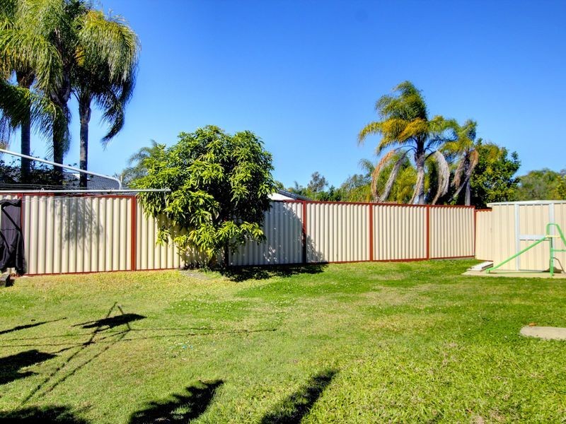 12 Issell Place, Highland Park QLD 4211