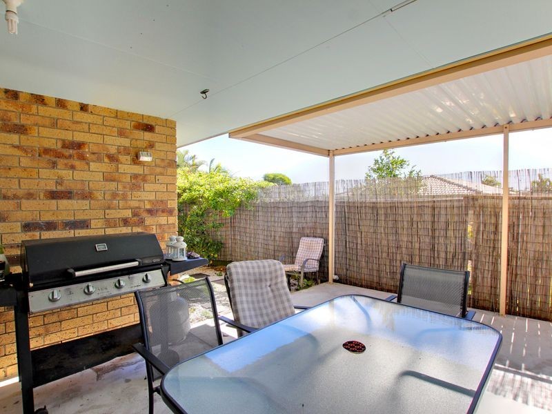 12 Issell Place, Highland Park QLD 4211