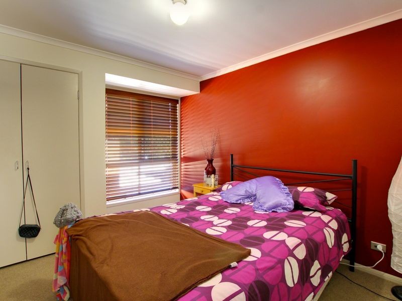 12 Issell Place, Highland Park QLD 4211